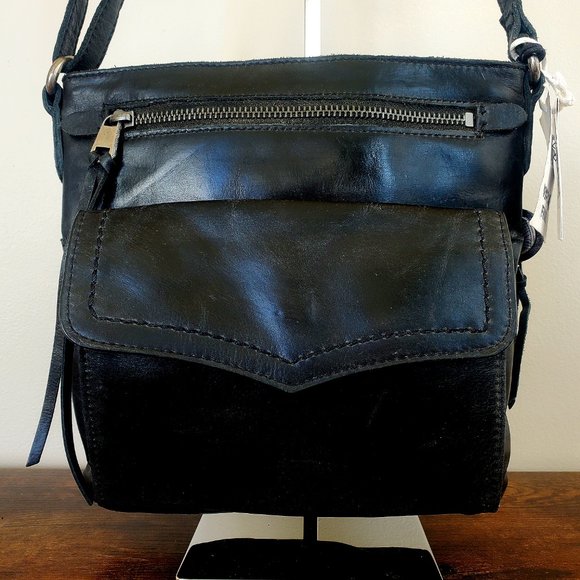 THE SAK Ventura Vintage Finish Crossbody Bag - Picture 6 of 7